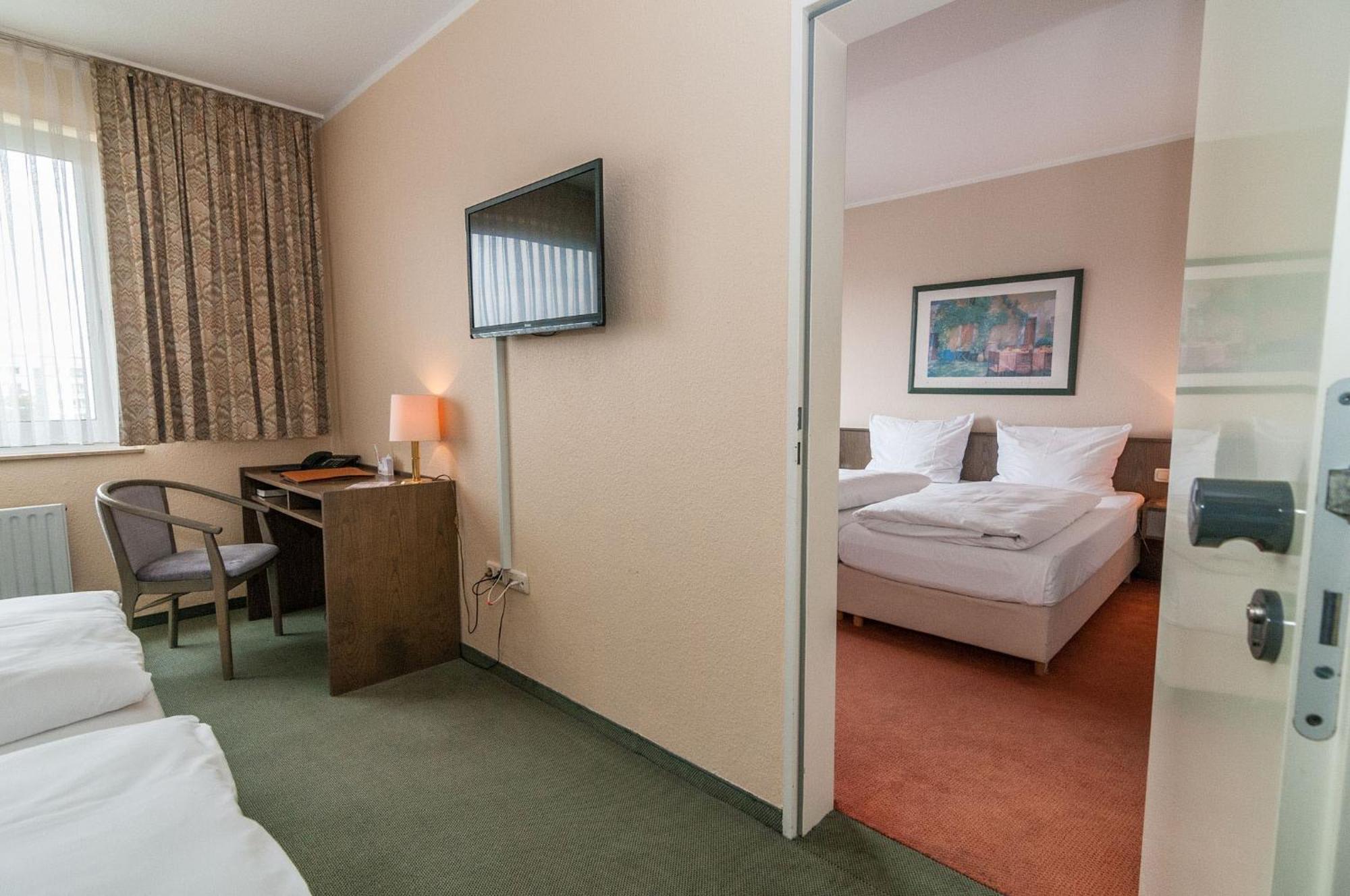 Astra Hotel